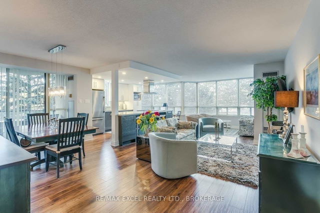 211 - 22 Clarissa Drive
