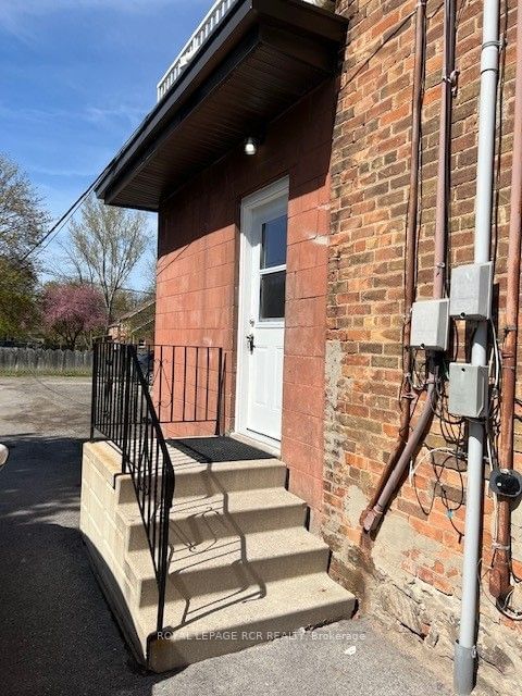 4 - 22 Main Street