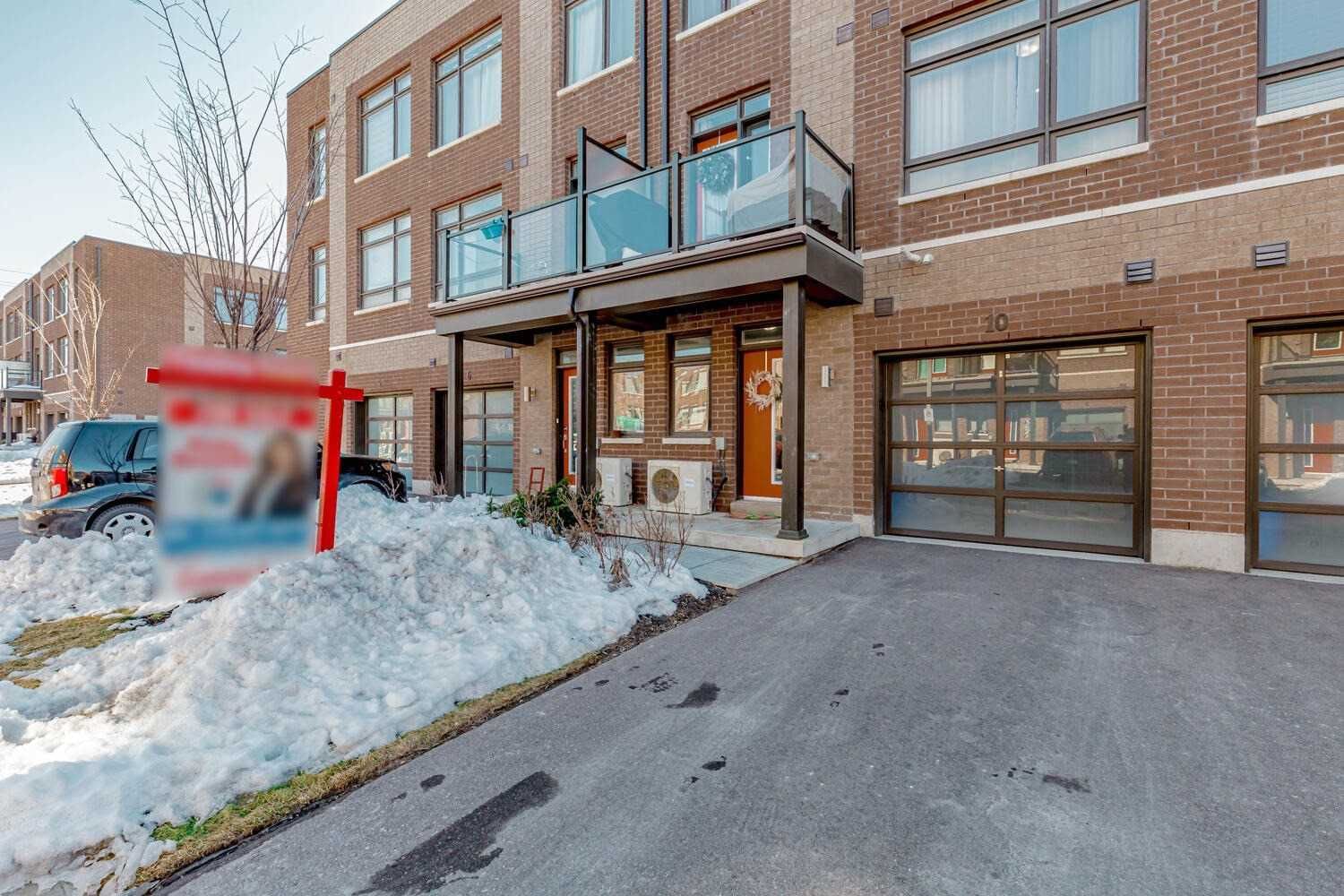 Townhouse sold at 10 Bluenose Street, Vaughan, Vaughan Grove, L4L 0L7 - MLS: N5960265