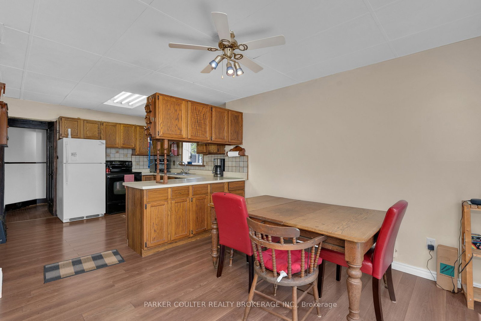 Listing Image 7