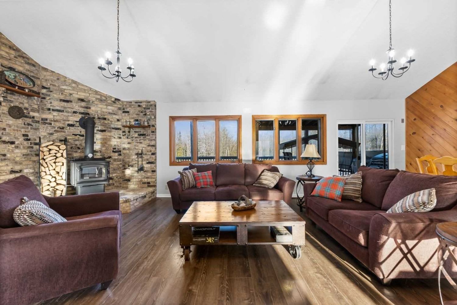 Listing Image 7