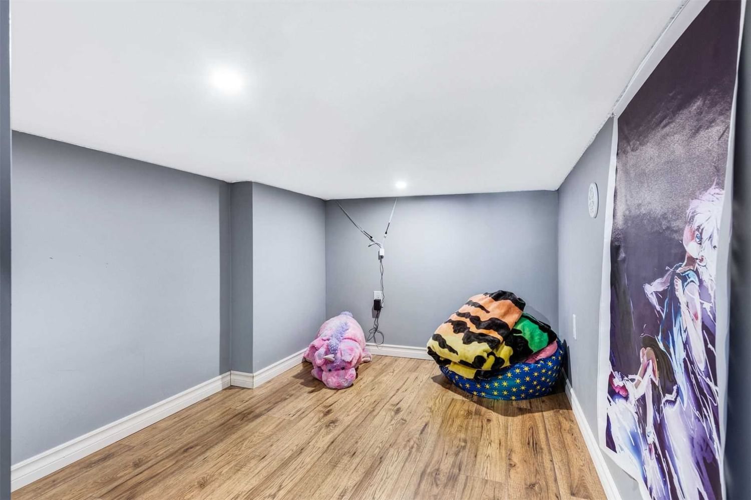 Listing Image 33