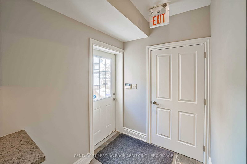 1st Flr - 6391 Main St, Whitchurch-Stouffville, L4A 1G4 | Image 3