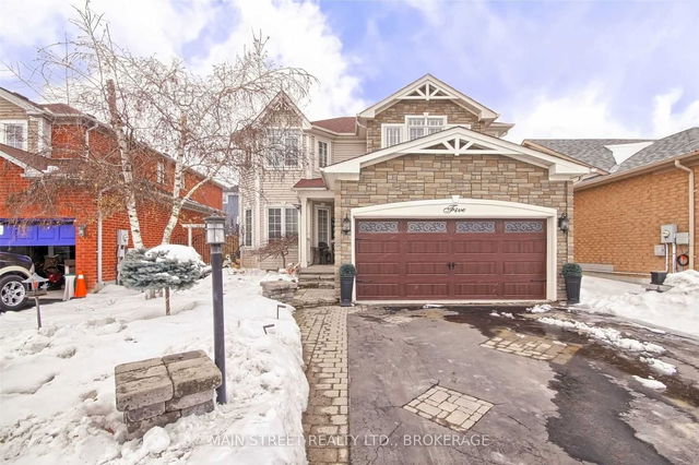 5 Thornlodge Drive
