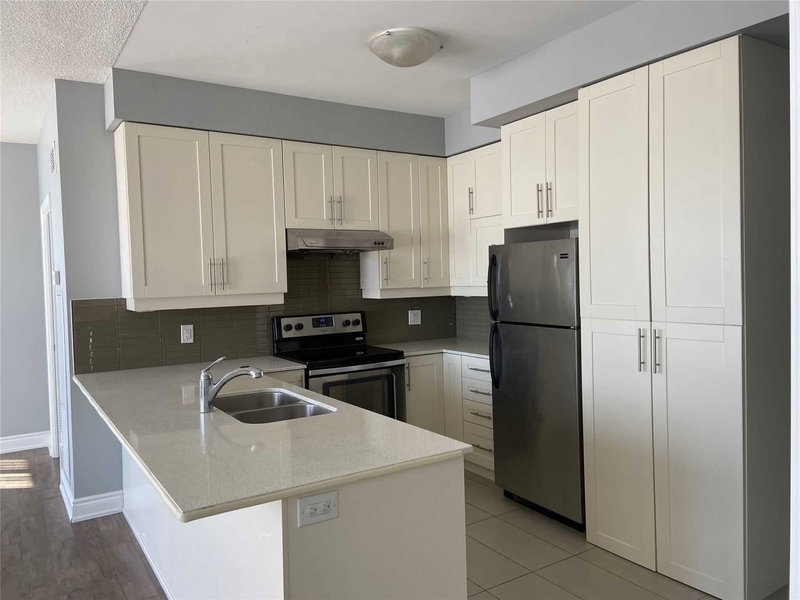 1016 - 277 South Park Rd, Markham, L3T 0B7 | Image 2