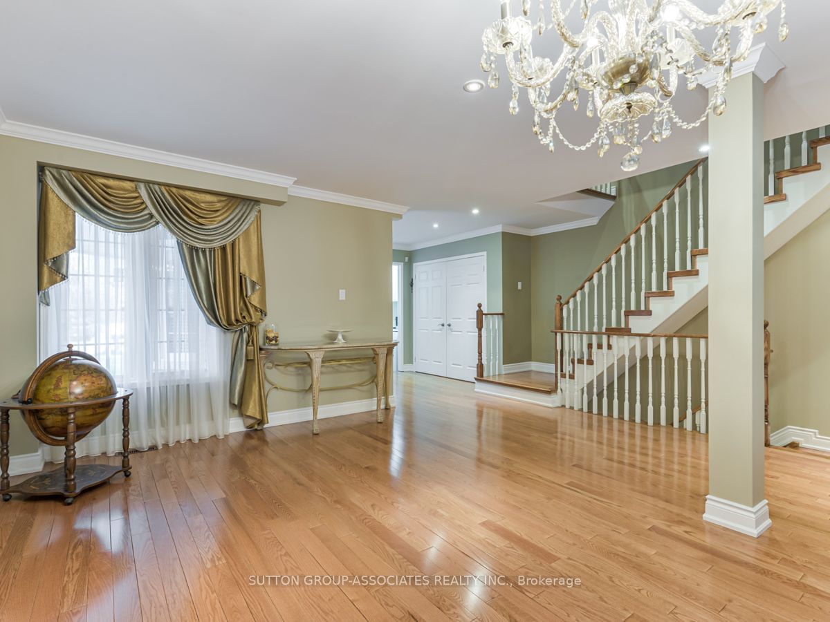 Listing Image 7