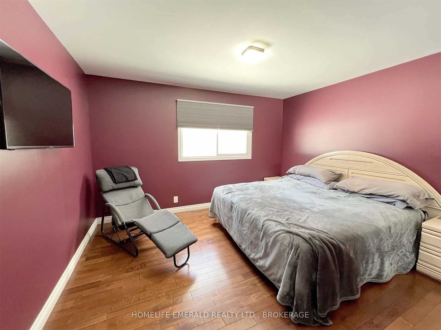 Listing Image 22