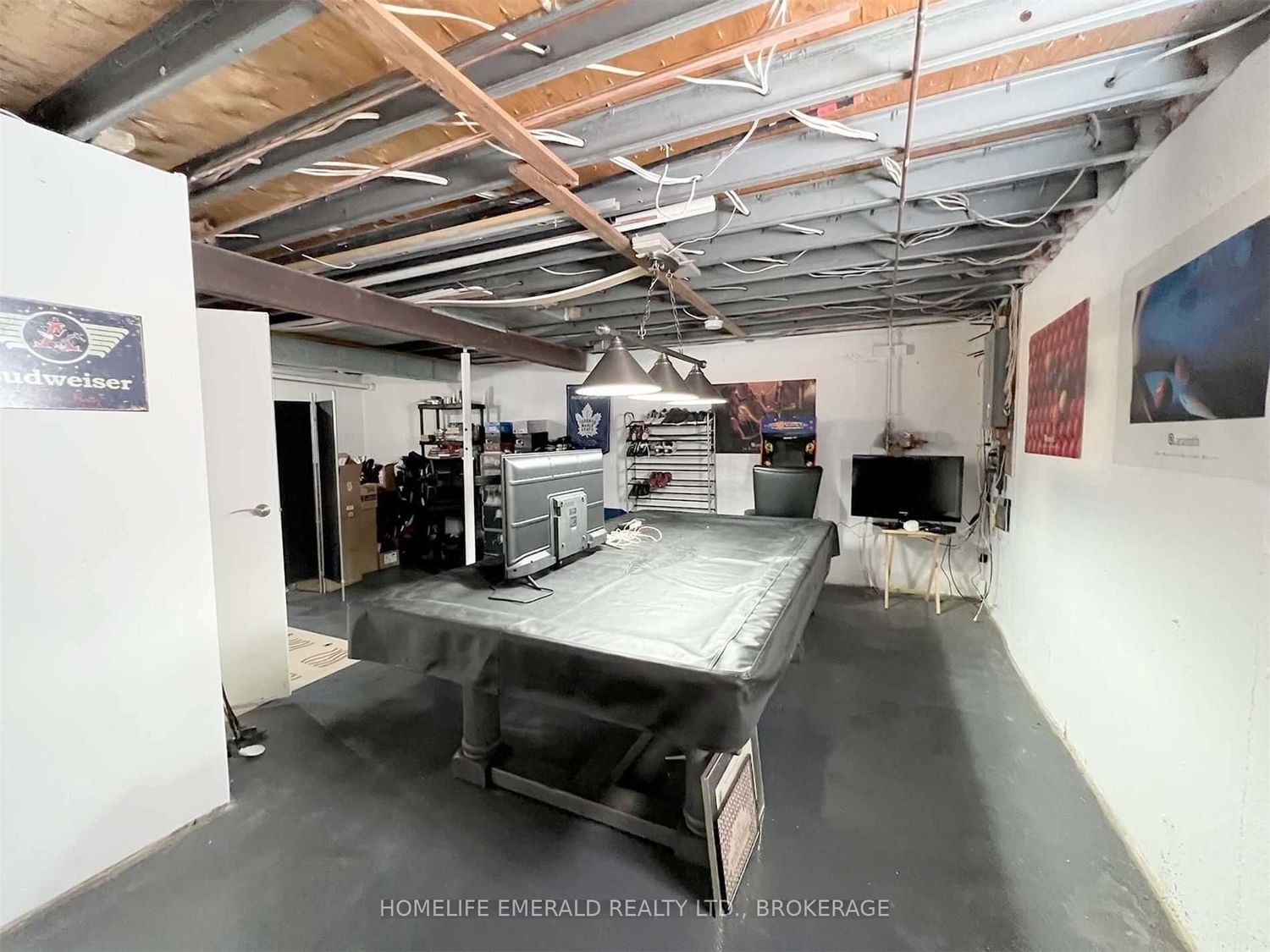 Listing Image 25