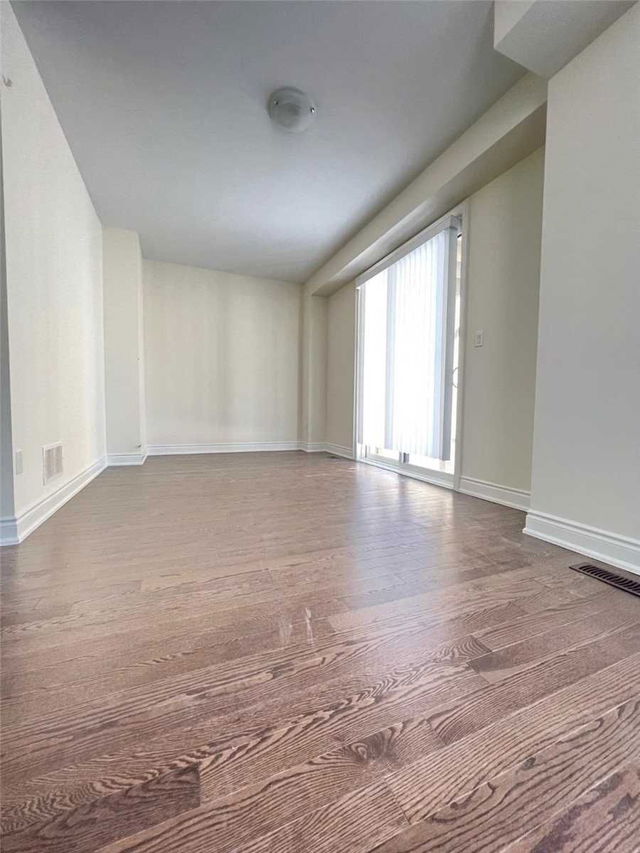 504 New England Court