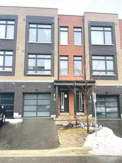 Townhouse sold at 22 Garneau Street, Vaughan, Vaughan Grove - MLS: N5973511