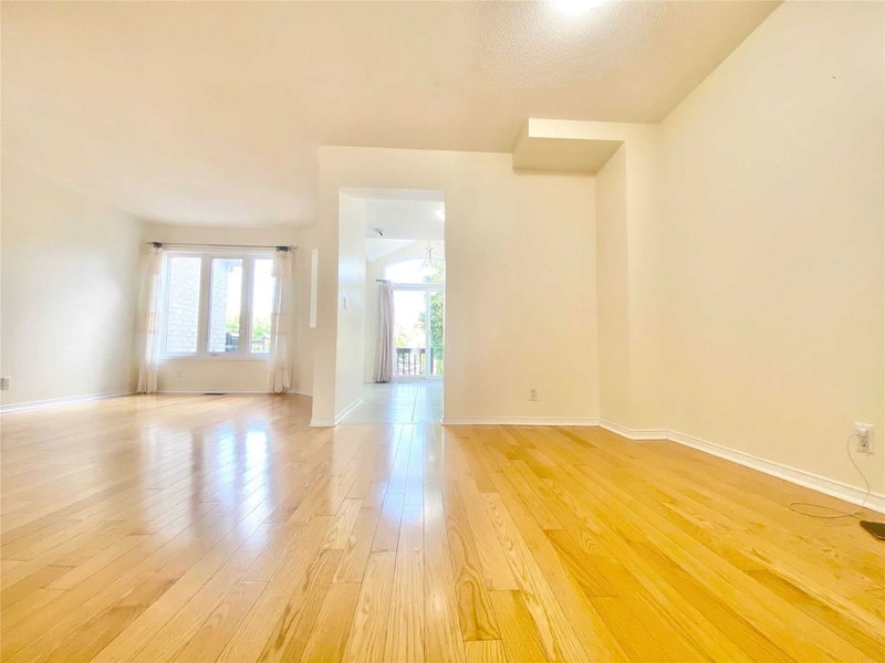 53 Silver Stream Ave, Richmond Hill, L4S 1Z1 | Image 3