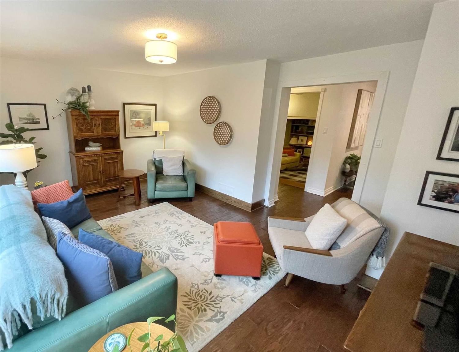 Listing Image 7
