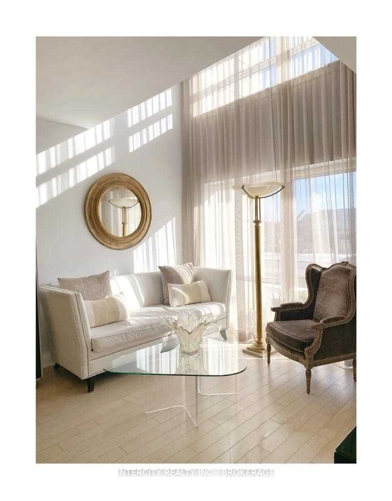 118 - 12 Woodstream Blvd, Vaughan, L4L 8C3 | Image 2