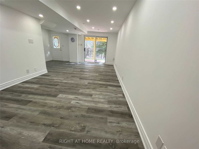 Bsmt - 25 Ennis Crt, Richmond Hill, L4S 1B3 | Image 2