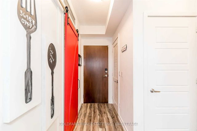 A214 - 241 Sea Ray Avenue