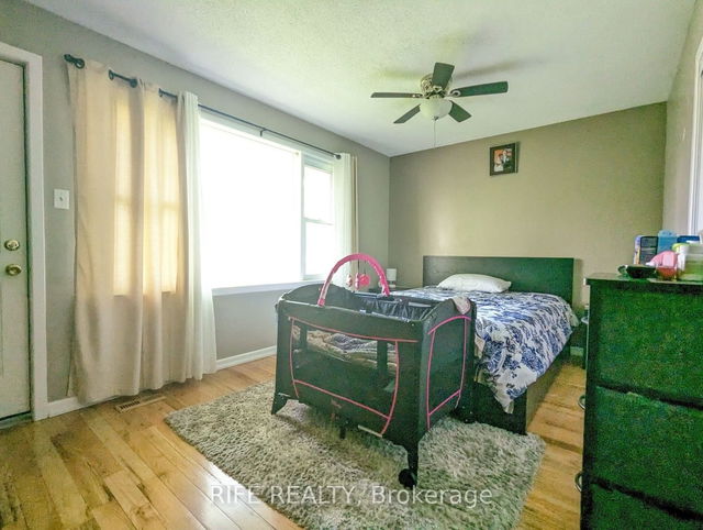# Back - 395 Loretta Crescent