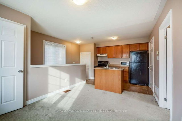 Coach - 49 Innisvale Drive