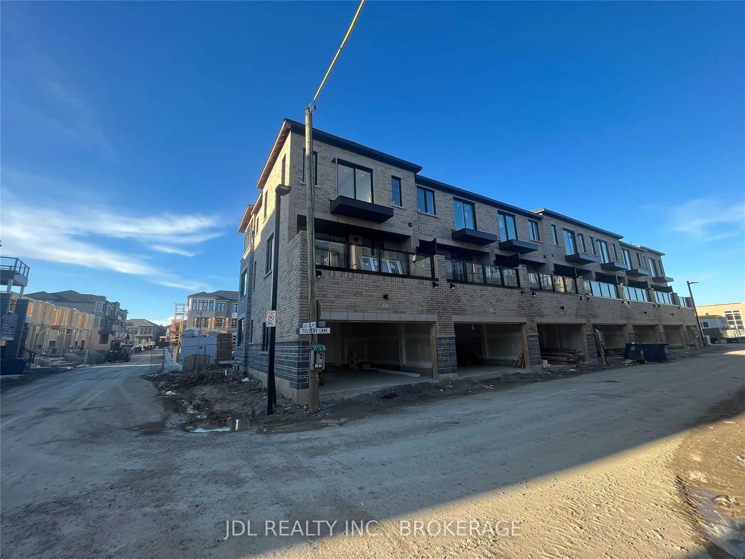 Listing Image 9