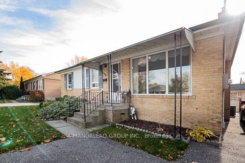 438 Centre St E, Richmond Hill, L4C 1B7 | Image 2