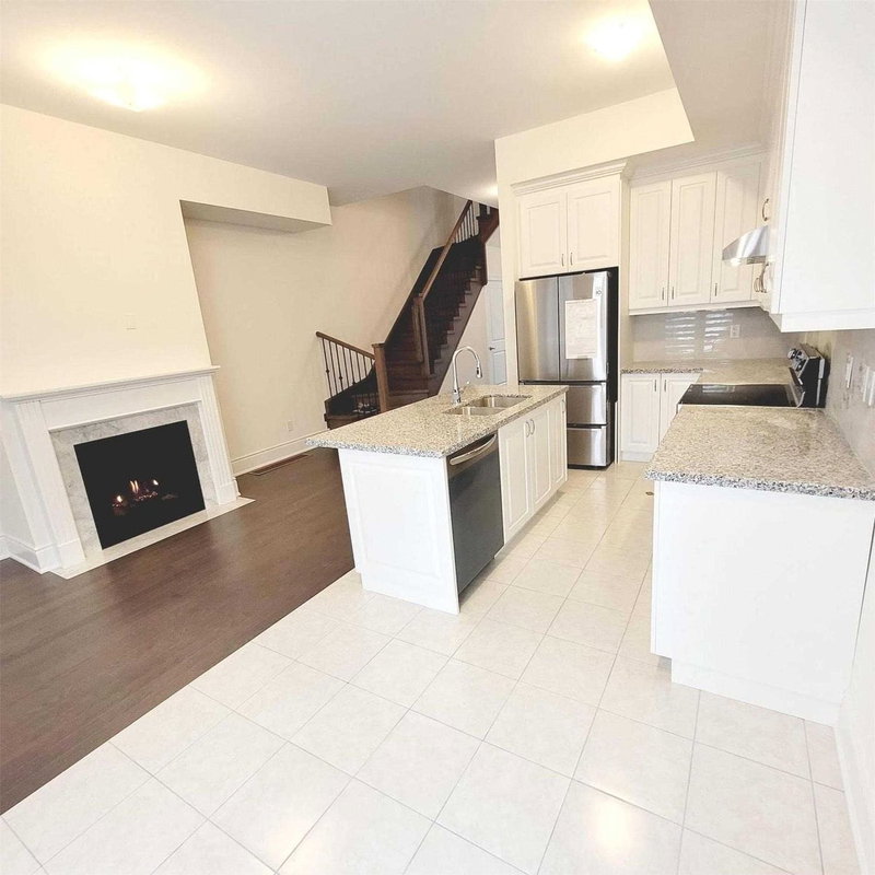 329 Swan Park Rd, Markham, L6E 0H5 | Image 3