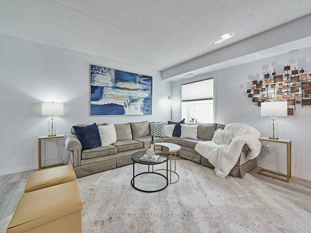 206 - 7428 Markham Road