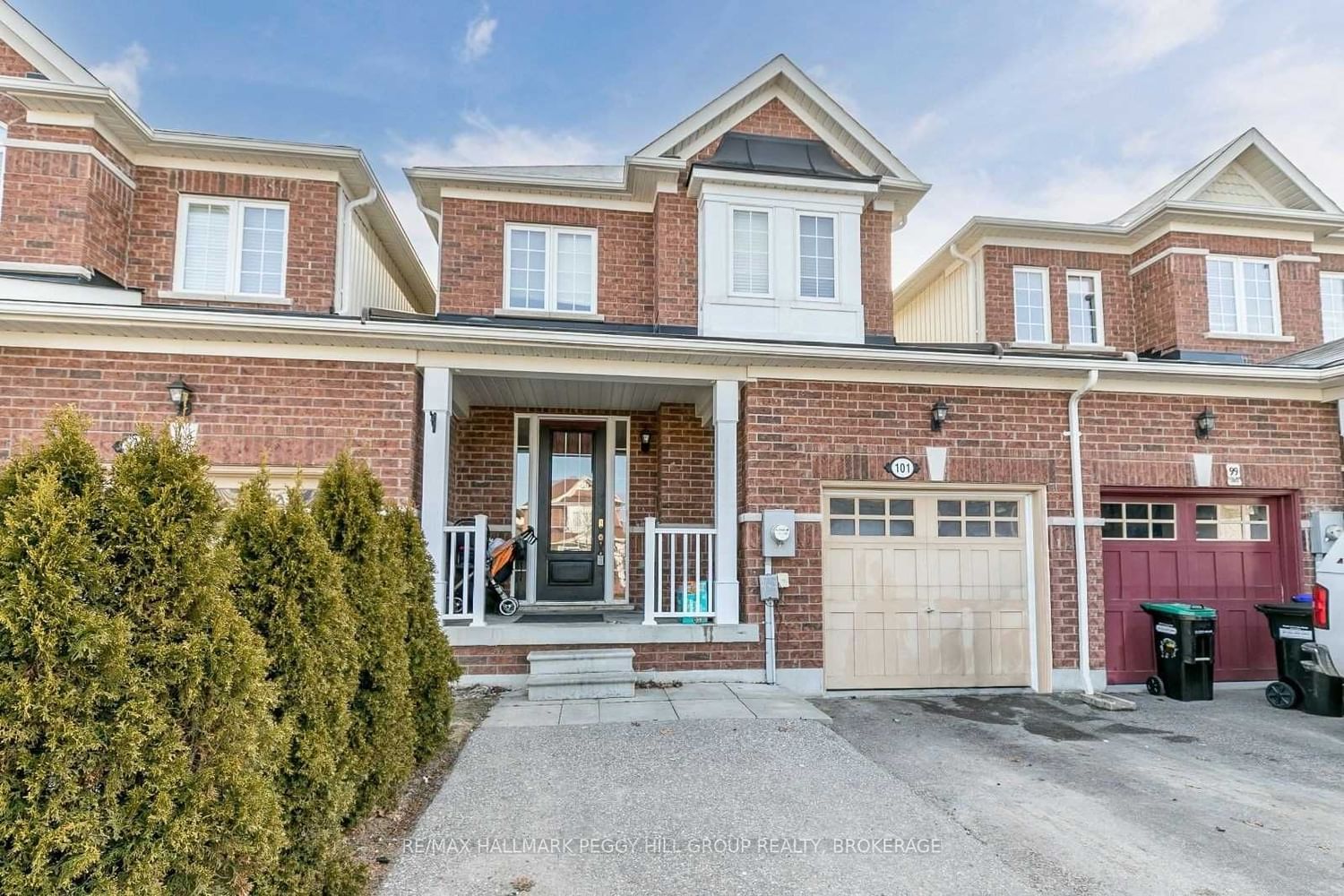 Townhouse sold at 101 Collier Crescent, Essa, Angus, L0M 1B5 - MLS: N5996285