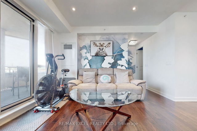 312 - 9201 Yonge Street