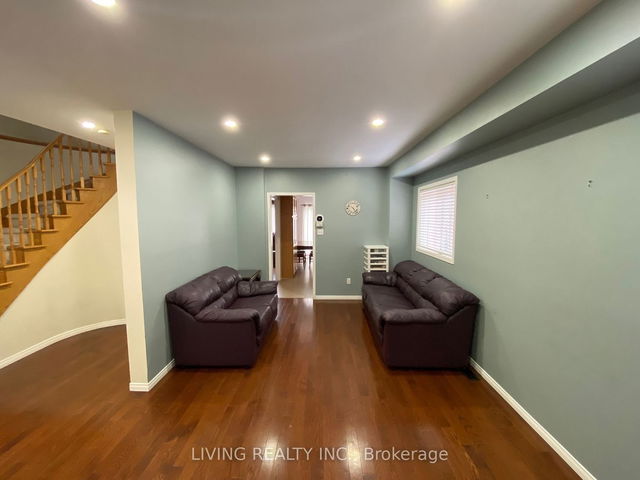 458 Menczel Crescent
