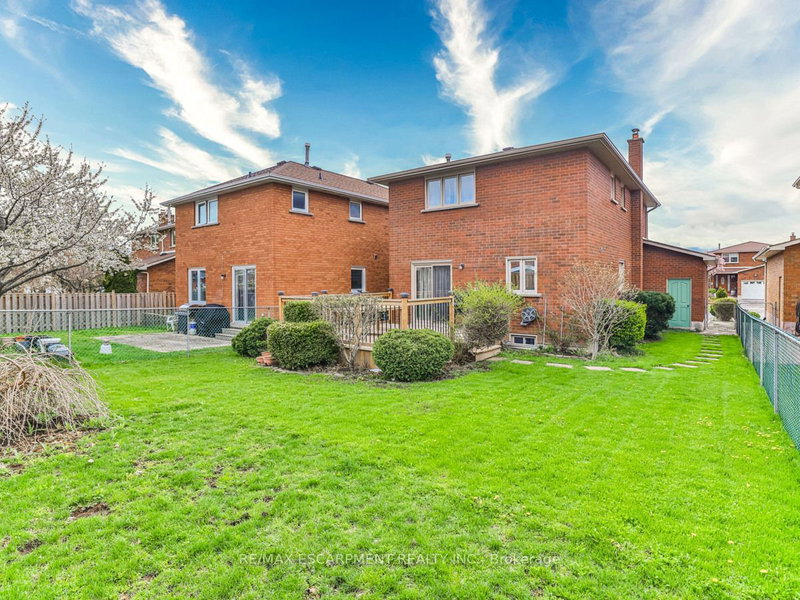 90 Waterfall Rd, Vaughan, L4L 5B2 | Image 3