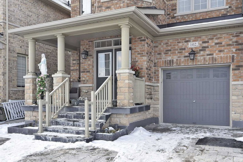 102 Mactier Dr, Vaughan, L4H 4L3 | Image 3
