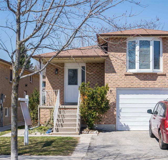 71 Zima Crescent