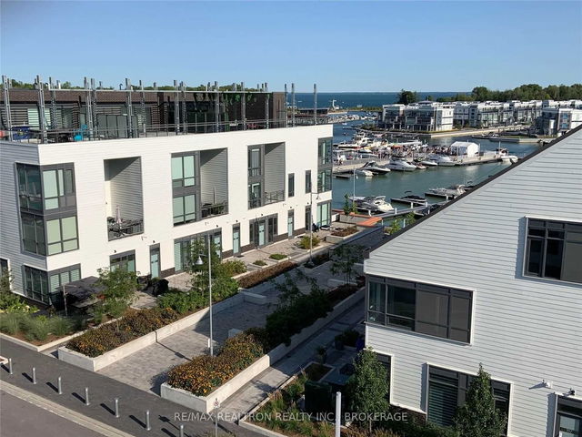 D229 - 333 Sea Ray Avenue