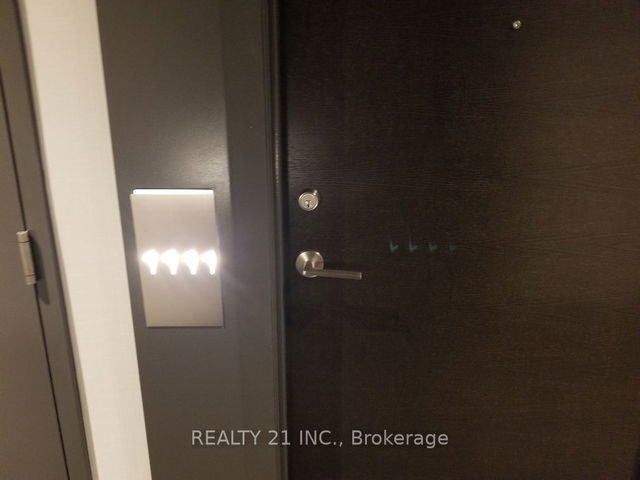 1111E - 8868 Yonge Street