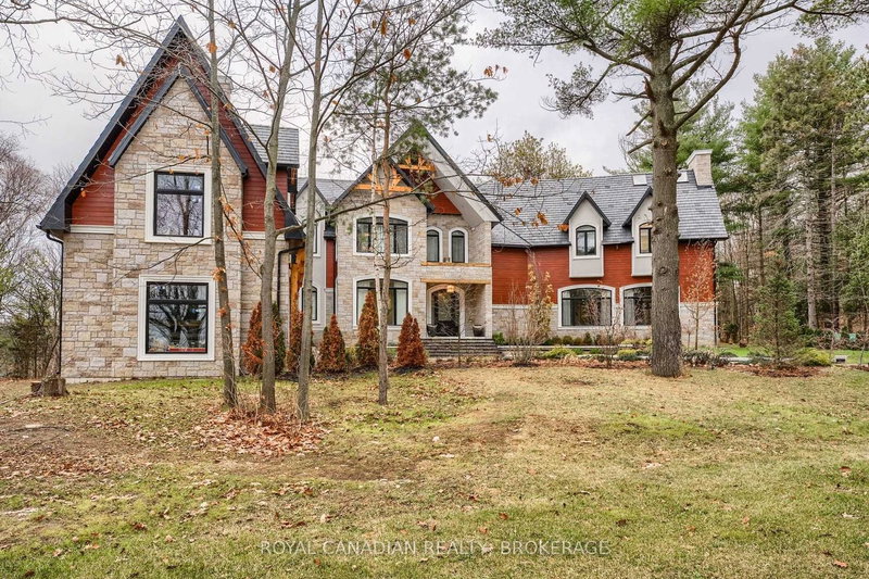 15 Glenview Heights Lane, King, L3Y 4V9 | Image 2