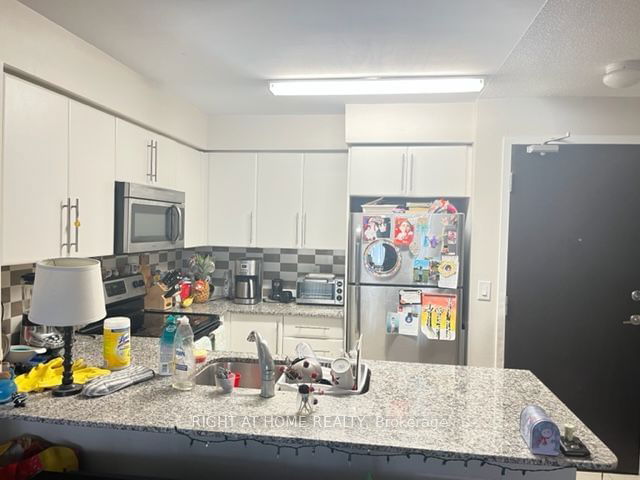 310 - 75 King William Crescent