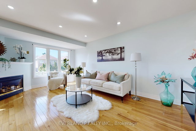 65 Silver Stream Avenue