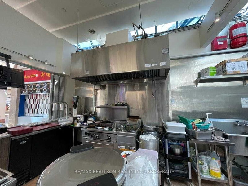 71 - 670 Highway 7 Way E, Richmond Hill, L4P 3P2 | Image 3