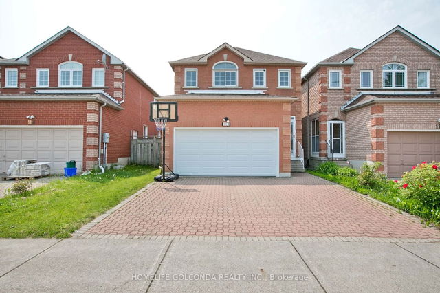 112 Doubtfire Crescent