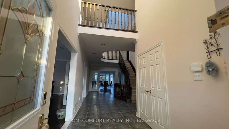 95 Rowland Crt, Markham, L6C 1X8 | Image 3