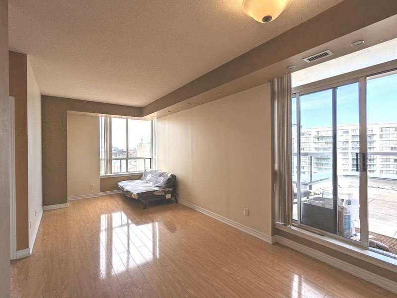 Room1