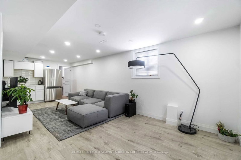 Bsmnt-B - 355 Carruthers Ave, Newmarket, L3X 2B7 | Image 2