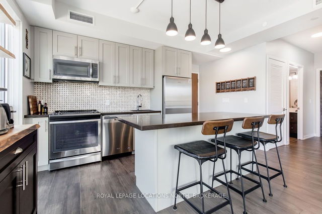 A312 - 241 Sea Ray Avenue