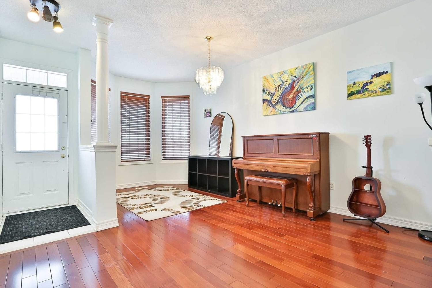 Listing Image 2