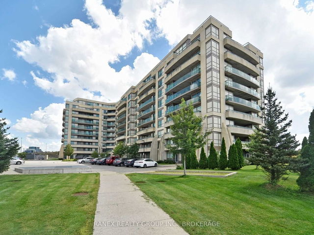211 - 75 Norman Bethune Avenue