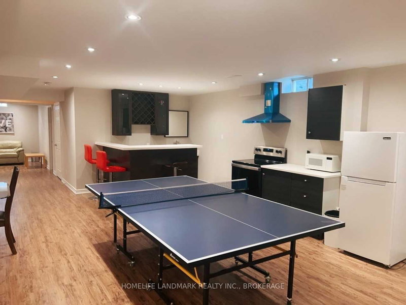 8 Stony Hill Blvd, Markham, L6C 0L6 | Image 3