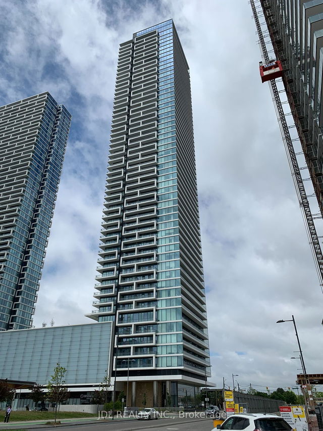 3515 - 950 Portage Parkway