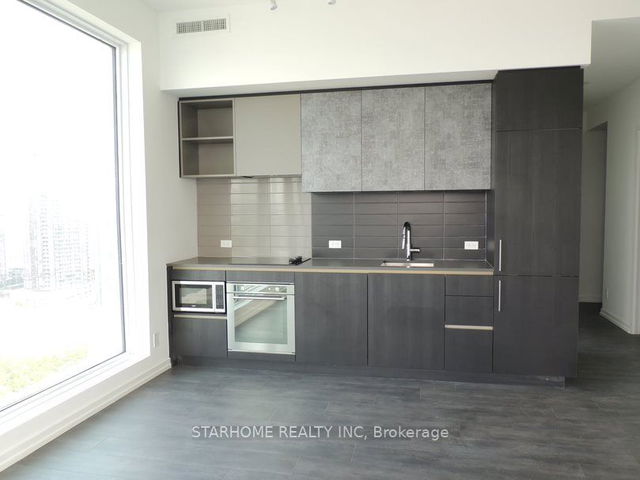 2509 - 7890 Jane Street