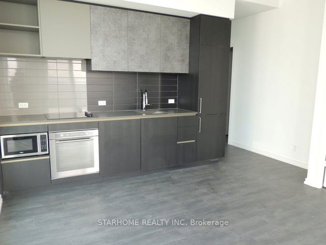 2509 - 7890 Jane Street