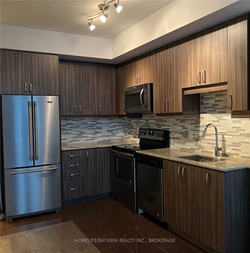 512 - 9205 Yonge St, Richmond Hill, L4C 1V5 | Image 3