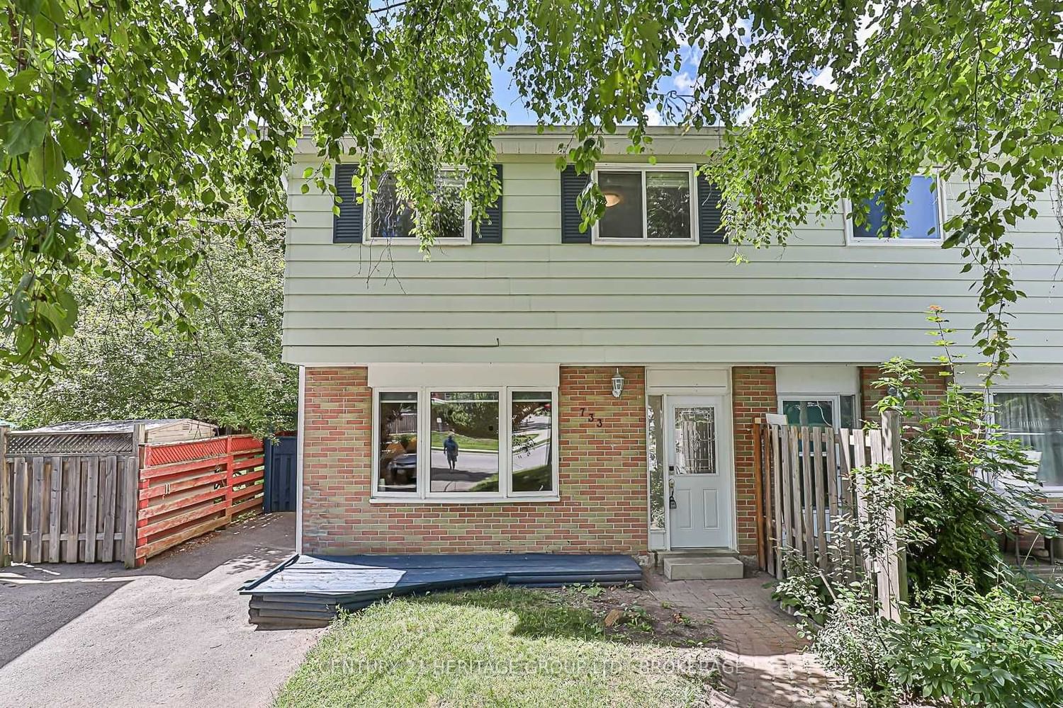 Semi-Detached House sold at 733 Greenfield Crescent, Newmarket, Huron Heights-Leslie Valley, L3Y 3B2 - MLS: N6040077